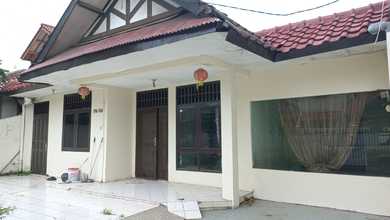 Rumah 1 lantai bagus sudah renovasi di Duta Garden Tangerang