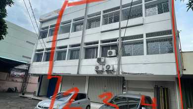 Ruko No. 4, 3 lantai di Taman Surya 1, Jakarta Barat
