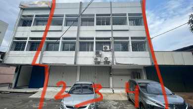 Ruko No. 3 di Taman Surya 1, Jakarta Barat, 3 lantai, SHM, ukuran 4 x 16m