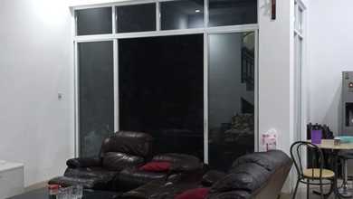 Rumah 2 Lantai di Intercon Kebon Jeruk Jakarta Barat