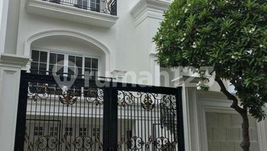 Dijual Cepat Rumah Permata Buana Model American Style