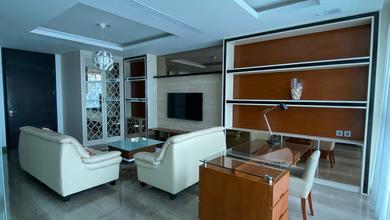 Dijual / Disewa Apartment Kemang Village. 3 BR Semi Furnished