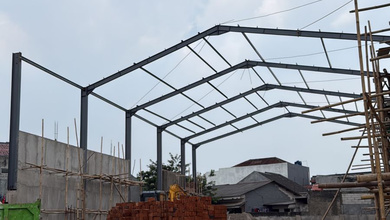 Disewa Gudang Gandeng Brand New di Kavling Dpr Cipondoh