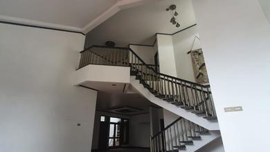 Dijual Murah Rumah 2 lantai di Citra 1  Luas 17x25 