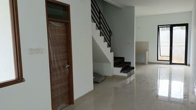 Rumah baru Taman Surya 5