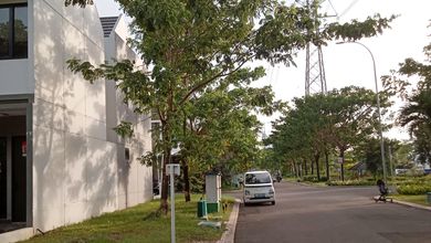 Rumah Asri Lingkungan Nyaman Sejuk Dekat Pusat Perbelanjaan