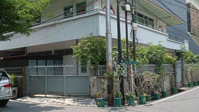 Rumah Cantik ******** Di Kawasan Bisnis