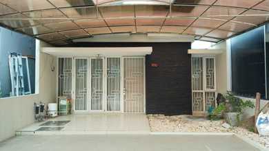 Dijual Rumah Siap Huni 2,5 Lantai Luas 119 M2 Green Court