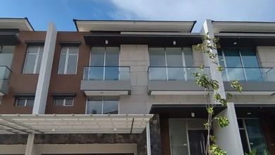 DIJUAL TERMURAH!BARU! RUMAH 10x25 PANTAI BUKIT VILLA PIK2