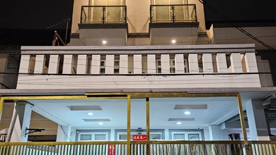 Dijual Cepat! Rumah Siap Huni 6x15. 3 Lantai Taman Palem Lestari