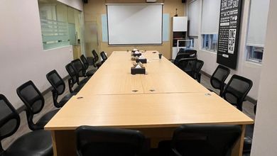 Dijual Unit Langka! Ruko Toho Pik Semifurnish 4 Lantai Hoek+badan