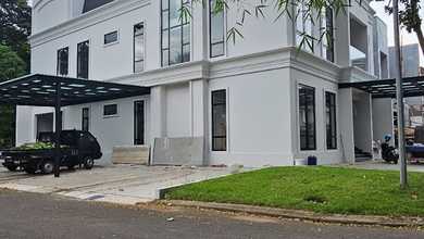 Dijual Rumah Brand New Hoek, Pool, LT 392 M2 Alam Sutera