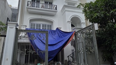 Dijual Brand New! Rumah American Classic 10X18 Permata Buana