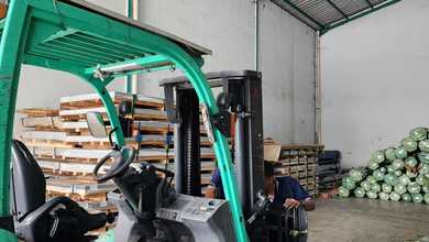 Dijual Murah Gudang Luas 538 M2, Hoek, di Arcadia Daan Mogot