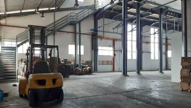 Gudang Di Komplek Kbc Kamal Bussiness Centre