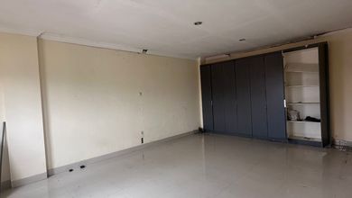 KEBAYORAN LAMA, RUKO SIAP HUNI JALAN RAYA KEBAYORAN STRATEGIS NEGO SAMPAII DEAL, JAKARTA SELATAN 