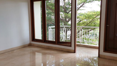 Pejaten, Rumah Modern Banget Only 3 Unit, Siap Huni Strategis. Jakarta Selatan