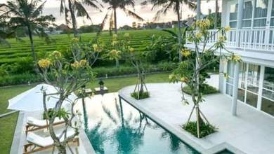 CANGGU, BRAND NEW VILLA MODERN GLASS HOUSE