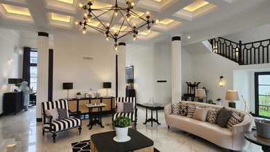 KEMANG, RUMAH MEWAH AMERICAN CLASSIC SIAP DIHUNI LOKASI STRATEGIS JAKARTA SELATAN