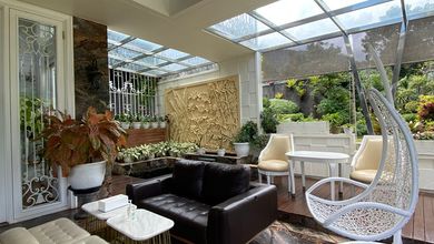 SENTUL, RUMAH SUPER COZY MOUNTAIN VIEW SWIM POOL SIAP HUNI, BOGOR