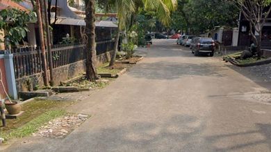 KEBAYORAN BARU, RUMAH TUA HITUNG TANAH PAKUBUWONO AREA DLM KOMPLEK, JAKARTA SELATAN 