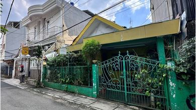 BENDUNGAN HILIR, RUMAH TUA HITUNG TANAH ROW JALAN LEBAR ONE GATE SYSTEM DEKAT BGT KE SUDIRMAN COCOK UNTUK KOST, JAKARTA PUSAT