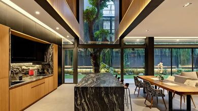 Kebayoran Baru, Brand New Design Tropis Modern Prime Location, Jakarta Selatan