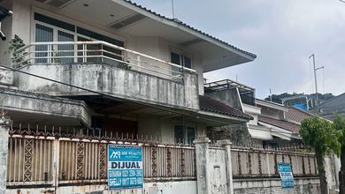 Permata Hijau, Rare Unit Rumah Tua Hitung Tanah Dalam Komplek, Jakarta Selatan