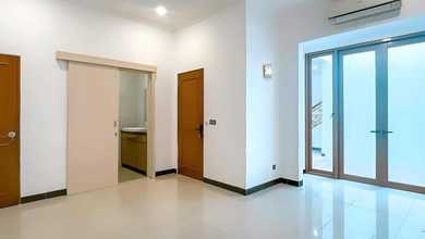 Permata Hijau, Unit Super Rare Dlm Komplek Security 24 Jam, Jakarta Selatan