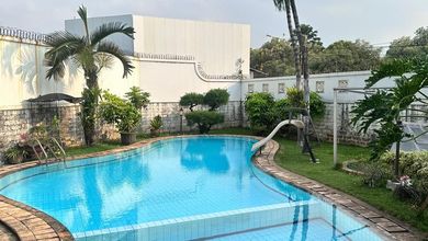 Pondok Indah, Turun Harga Rumah Siap Huni Terawat Dalam Komplek Lingkungan Tenang, Jakarta Selatan 