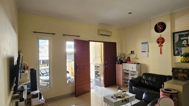 Dijual Rumah Muara Karang 2.5 Lantai SHM Semi Furnish Harga Nego Sampai Deal