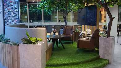 Kantor Office Space Lippo St Moritz Puri Furnish rapi bagus