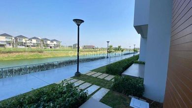 Langka ! Rumah PIK 2 view danau uk. 8x15 brand new 