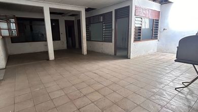 Dijual Rumah Tua di Pluit Permai. Luas 13X25m. Nego