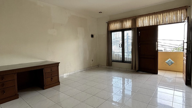 Dsewakan Rumah Muarakarang 2 Lantai Siap Huni
