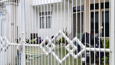 Rumah, 2 Lantai, SHM, di Muara Karang,Murah