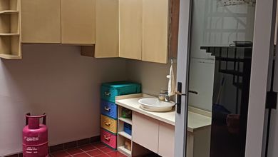 Dijual Rumah mewah berikut Ruko di Jalan Taman Kedoya Baru Residence