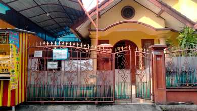 Dijual Rumah Plus 3 Kamar Kos di Cengkareng Timur