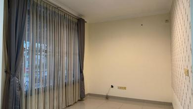 Dijual cepat Rumah Green Lake City West Europe ukuran 6x15m2