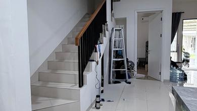 Dijual Cepat. Rumah 2 Lantai Perum Suvarna Sutra Cluster Bayu Tangerang