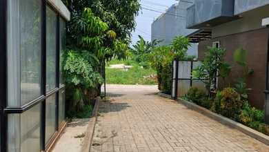 DIJUAL SEGERA RUMAH 3 LANTAI DI ADHYAKSA RESIDENCE,KARANG TENGAH,TANGERANG