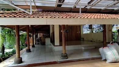 Dijual Tanah Dan Bangunan Sangat  Strategus di Jl.h.zuhri Kawasan Meruya Selatan