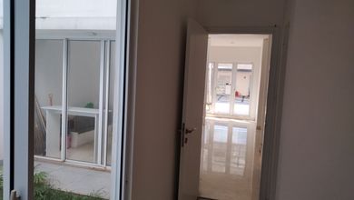 DIJUAL RUMAH THE RIVIERA AT PURI LUAS BANGUN 200M2