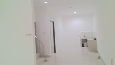 Dijual Rumah 2,5 lantai di Citra Garden 5 (SUDAH RENOVASI)