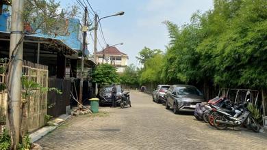 Dijual Rumah 3 Lantai di Mutiara Taman Palem,Cengkareng