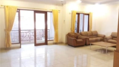 Disewakan Rumah Taman Palem Lestari Bagus Full Cat Seperti Baru Uk 10 X 20 Shm 5 Kamar Tidur 2.5 Lantai