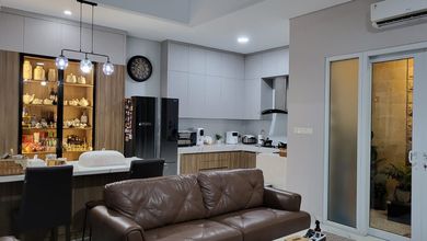 RUMAH TAMAN PALEM 2 LANTAI FULL RENOV SHM FURNISHED CANTIK SIAP HUNI  