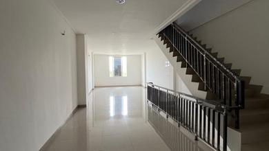 Ruko Lariviera Pik 2 Siap Huni 3 Lantai 