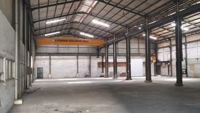 DISEWAKAN GUDANG 2.100 m2 DAN KANTOR DI HALIM PERDANAKUSUMA, TANGERANG 