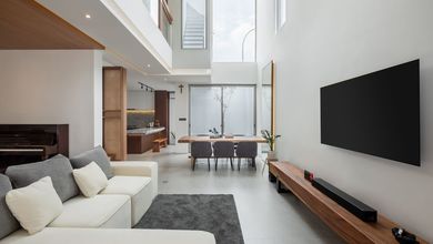 DIJUAL RUMAH MEWAH HOOK & HIGH CELLING THE RIVIERA METLAND PURI